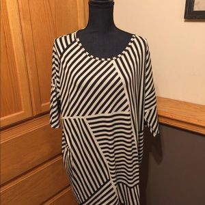 Lularoe top